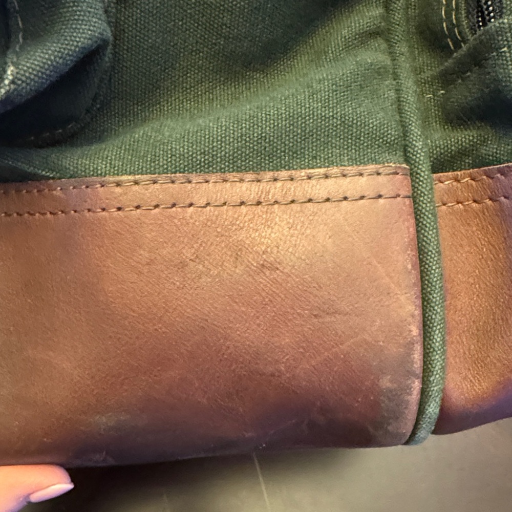 Vintage ORVIS BATTENKILL 25" Green Canvas Leather Duffle Bag - EUC - Picture 12 of 14